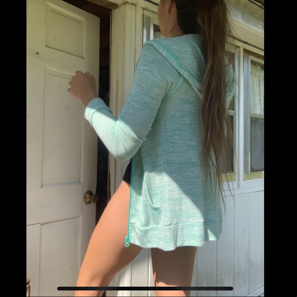 lightweight jacket - Picture 2 of 6